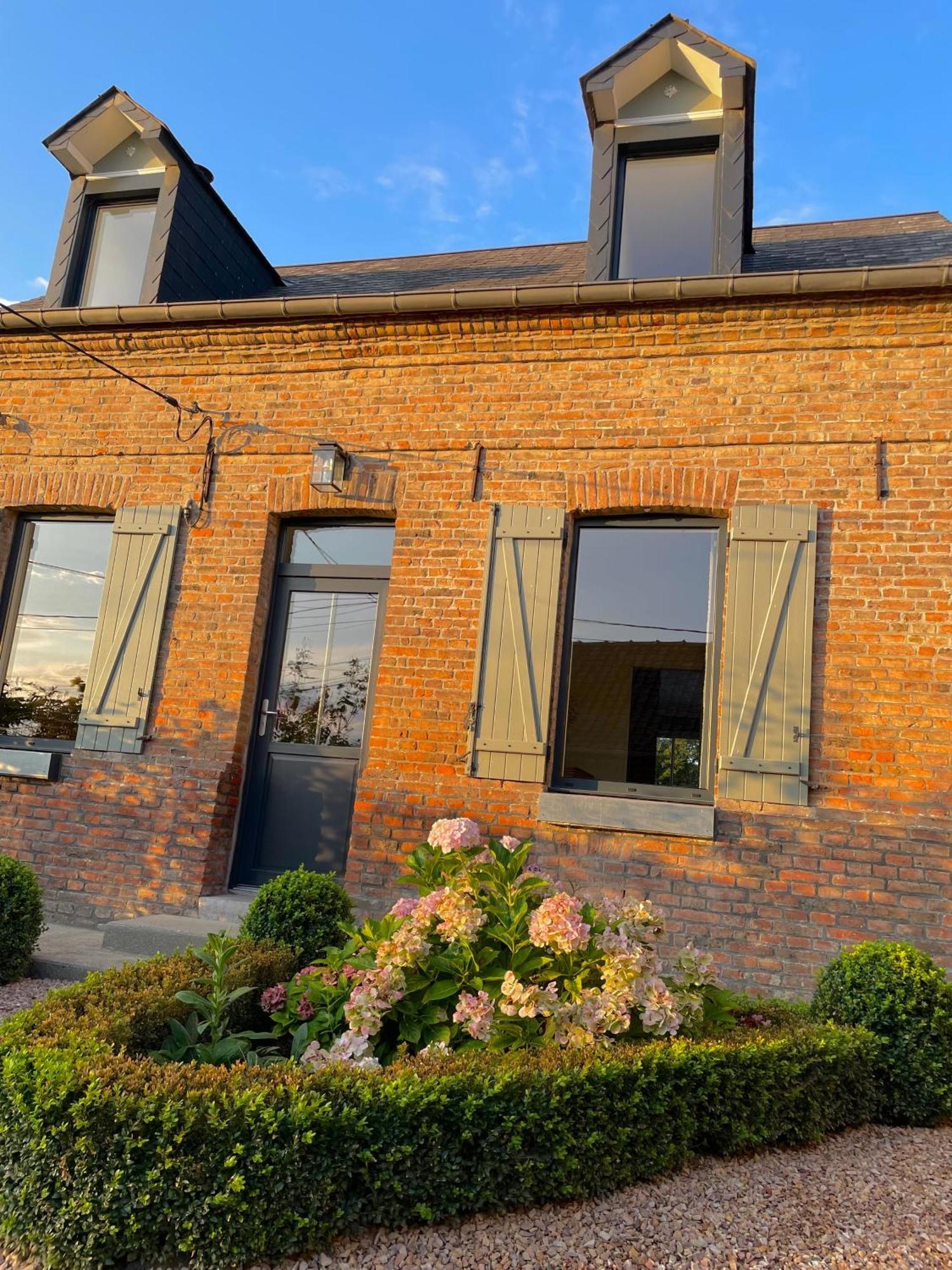 Les Charmes De Villers Huchenneville Eksteriør billede